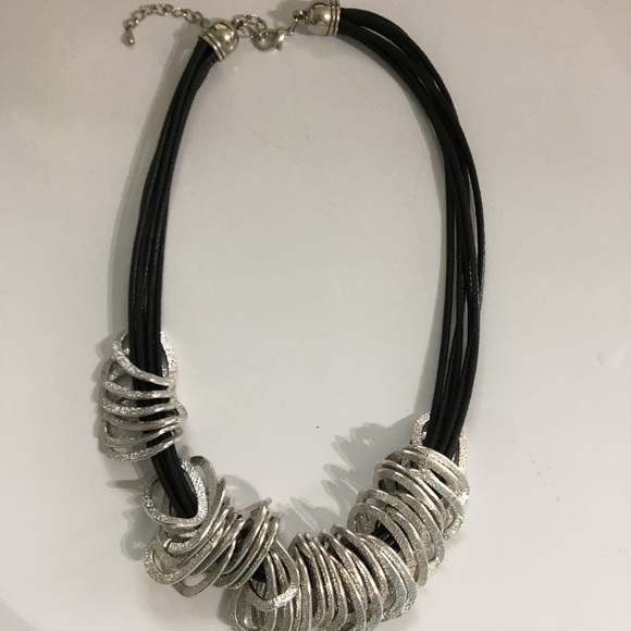 Necklace - Picture 1 of 3